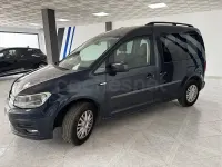 Usado VW Caddy Beach 102 CV (75 kW) 2018 Negro Monovolumen