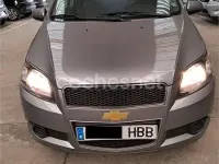 Usado Chevrolet Aveo LS 101 CV (74 kW) 2010 Gris / plata Berlina