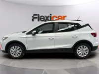 Usado Seat Arona Style 110 CV (80 kW) 2024 Gris SUV