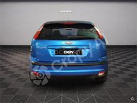 Usado Ford Focus Trend 100 CV (73 kW) 2007 Azul Berlina