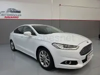 Usado Ford Mondeo Titanium 150 CV (110 kW) 2015 Blanco Berlina