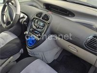 Usado Citroën Xsara Picasso Exclusive 90 CV (66 kW) 2005 Gris / plata Monovolumen