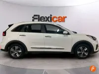 Usado Kia Niro 141 CV (103 kW) 2021 Blanco SUV