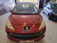 Usado Peugeot 207 75 CV (55 kW) 2006 Rojo Berlina