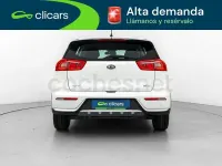 Usado Kia Niro 141 CV (103 kW) 2018 Blanco SUV