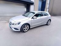 Usado Mercedes A180 Style 109 CV (80 kW) 2013 Gris Utilitario