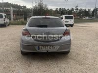 Usado Opel Astra GTC Sport 120 CV (88 kW) 2005 Gris / plata Berlina