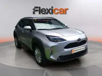 Usado Toyota Yaris Active 116 CV (85 kW) 2025 Gris Utilitario