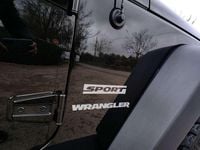 Usado Jeep Wrangler Sport 200 CV (147 kW) 2011 Negro SUV