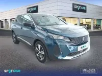Usado Peugeot 3008 Allure 131 CV (96 kW) 2024 Azul SUV