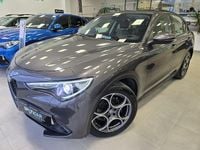 Usado Alfa Romeo Stelvio Sprint 190 CV (139 kW) 2020 Gris / plata SUV