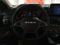 Usado Dacia Jogger Extreme 110 CV (80 kW) 2025 Verde Monovolumen
