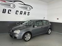 Usado VW Golf V Highline 105 CV (77 kW) 2007 Gris / plata Berlina