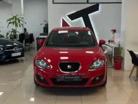 Begagnad Seat Leon Reference 125 HK (91 kW) 2010 Röd Halvkombi