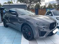 Usado Maserati Levante 350 CV (257 kW) 2019 Gris SUV