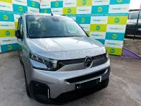 Usado Citroën Berlingo 130 CV (95 kW) 2024 Gris / plata Monovolumen