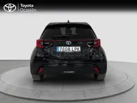 Usado Toyota Yaris Hybrid Plus 116 CV (85 kW) 2021 Negro Berlina