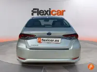 Usado Toyota Corolla Active 140 CV (102 kW) 2024 Gris Berlina