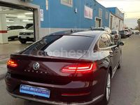 Begagnad VW Arteon Elegance 150 HK (110 kW) 2018 Röd Sportkupé