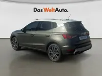 Usado Seat Arona Xperience 115 CV (84 kW) 2025 Gris / plata SUV
