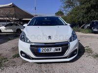Usado Peugeot 208 Active 75 CV (55 kW) 2016 Blanco Utilitario