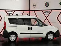 Usado Opel Combo Expression 90 CV (66 kW) 2015 Blanco Monovolumen