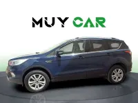 Usado Ford Kuga Trend+ 120 CV (88 kW) 2018 Azul SUV