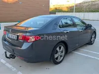 Usado Honda Accord Luxury 150 CV (110 kW) 2012 Gris / plata Berlina