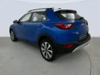 Usado Kia Stonic 100 CV (73 kW) 2022 Azul SUV