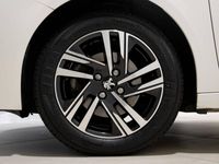 Usado Peugeot 208 Allure 100 CV (73 kW) 2021 Blanco Utilitario