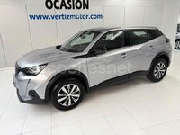 Usado Peugeot 2008 Active 100 CV (73 kW) 2023 Gris / plata SUV