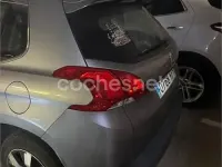 Usado Peugeot 2008 Allure 115 CV (84 kW) 2013 Gris / plata SUV