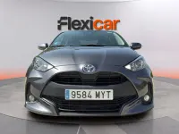 Usado Toyota Yaris Hybrid Active 116 CV (85 kW) 2025 Gris Berlina