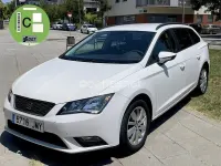 Usado Seat Leon ST Style 110 CV (80 kW) 2016 Blanco Familiar