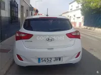 Usado Hyundai i30 Style 136 CV (100 kW) 2015 Blanco Berlina