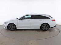 Usado Mercedes CLA200 Shooting Brake AMG line 150 CV (110 kW) 2020 Blanco Familiar
