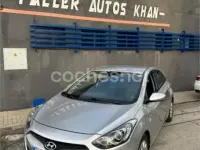 Usado Hyundai i30 110 CV (80 kW) 2013 Gris / plata Berlina