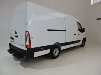 Usado Renault Master R.S. 145 CV (106 kW) 2023 Blanco Monovolumen