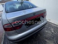 Usado Seat Toledo Stella 105 CV (77 kW) 2004 Gris / plata Berlina