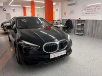 Usado BMW 118 Sport Line 136 CV (100 kW) 2022 Negro Utilitario