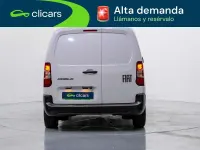 Usado Fiat Doblò 102 CV (75 kW) 2024 Blanco Monovolumen