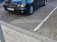 Usado Mercedes E270 Elegance 170 CV (125 kW) 2002 Negro Berlina