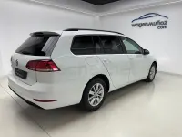 Usado VW Golf VII 110 CV (80 kW) 2018 Blanco Familiar