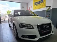 Usado Audi A3 Sportback Ambiente 140 CV (102 kW) 2011 Blanco Utilitario