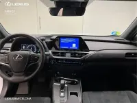 Usado Lexus UX 199 CV (146 kW) 2025 Gris / plata SUV