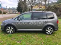Usado VW Touran 140 CV (102 kW) 2011 Gris / plata Monovolumen