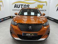 Usado Peugeot 2008 Allure 130 CV (95 kW) 2021 Naranja SUV