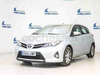 Usado Toyota Auris Active 132 CV (97 kW) 2014 Gris / plata Berlina