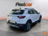 Usado Kia Stonic 84 CV (61 kW) 2022 Blanco SUV