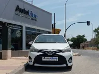 Usado Toyota Yaris City 69 CV (50 kW) 2015 Blanco Utilitario